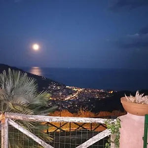 la-cita-ca-vista-mare.hotelitalianriviera.com/